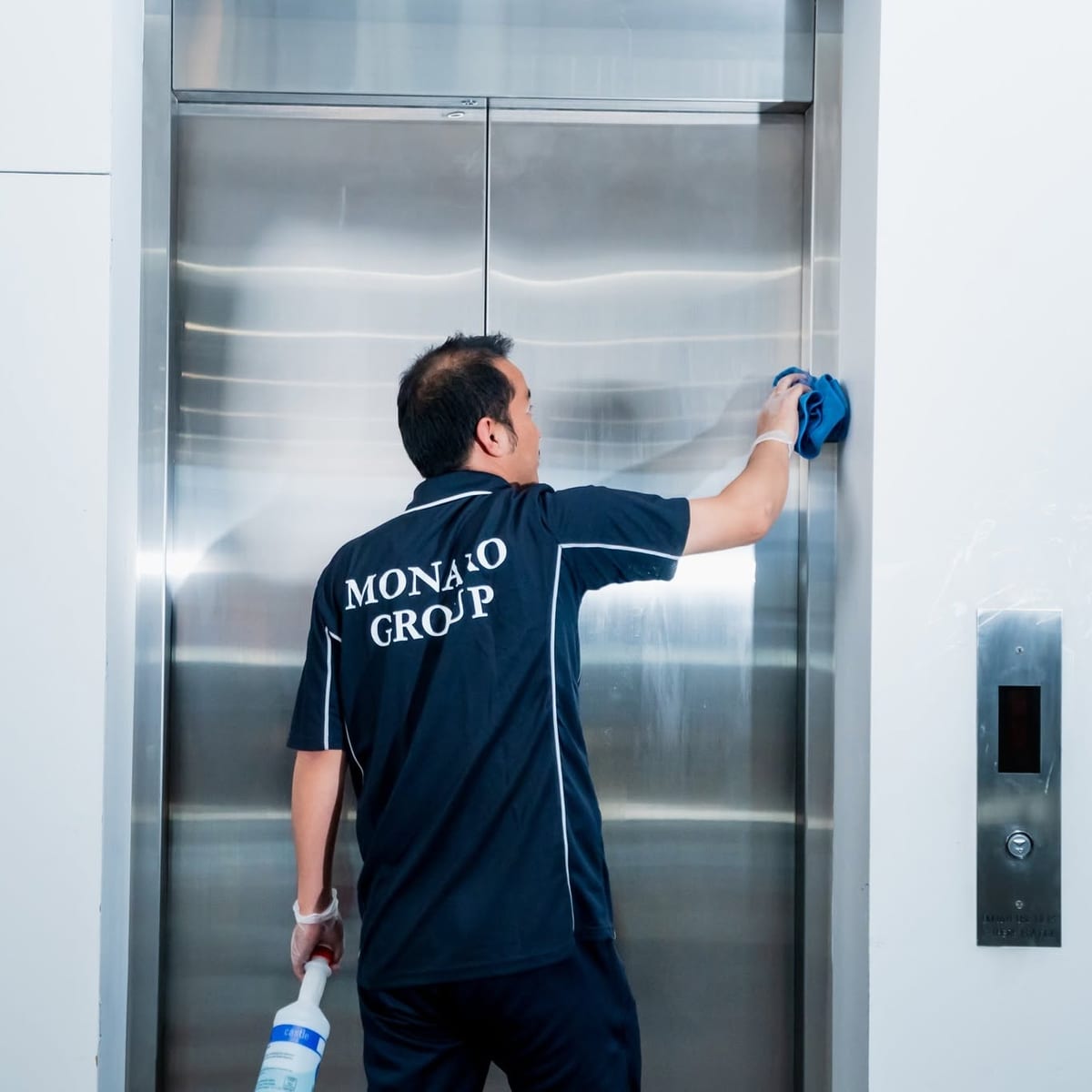 Monaro Group team and commercial cleaning work, gallery image 2